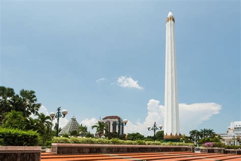 TUNJUNGAN PLAZA SURABAYA .